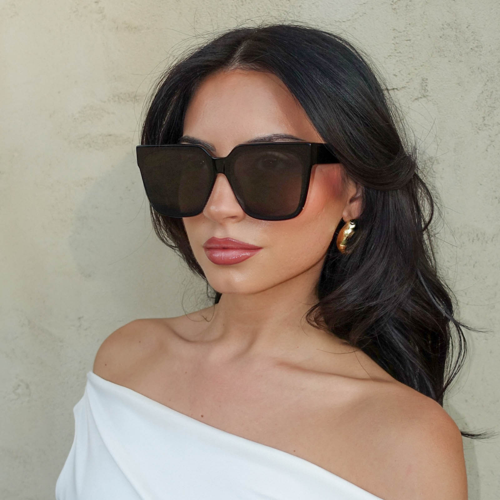 THEA - BLACK + GREY SUNGLASSES - Image 5