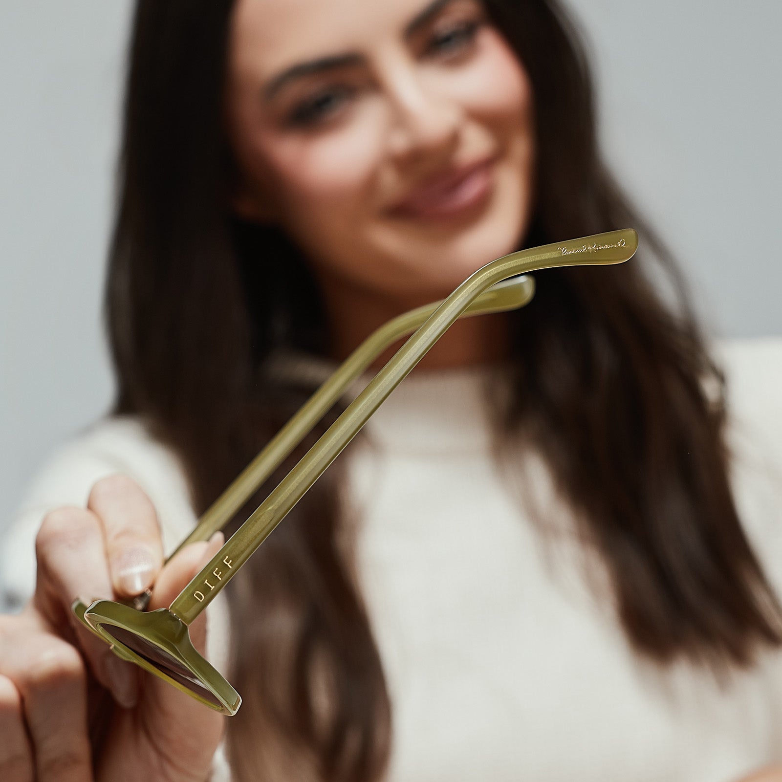 JULIA - OAKMOSS GREEN + BROWN SUNGLASSES - Image 6