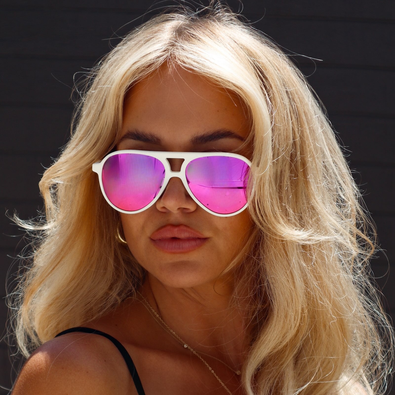 TOSCA II - MATTE WHITE + PINK RUSH MIRROR SUNGLASSES - Image 5
