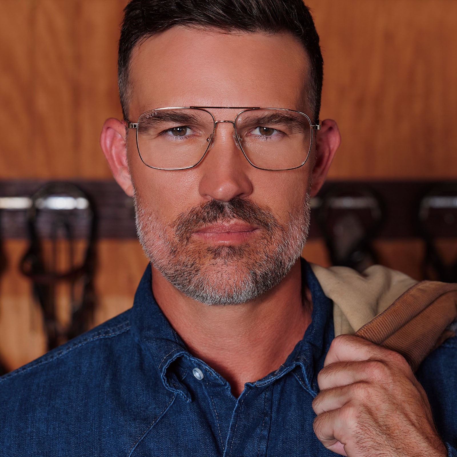 RIP WHEELER - WESTERN GOLD + GLASSES - Image 5