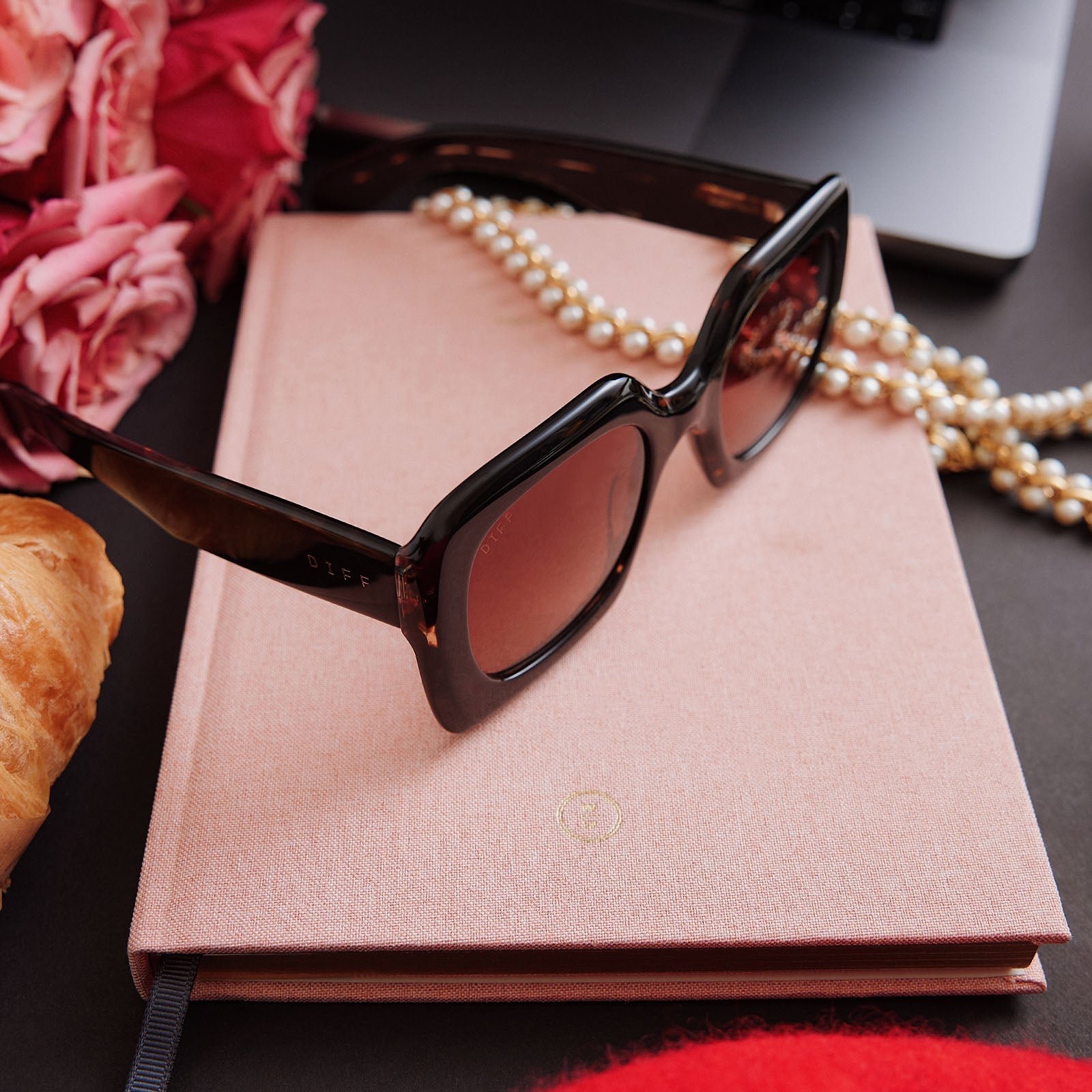 SAVOIR SQUARE - DARK TORTOISE + BROWN GRADIENT SUNGLASSES - Image 8