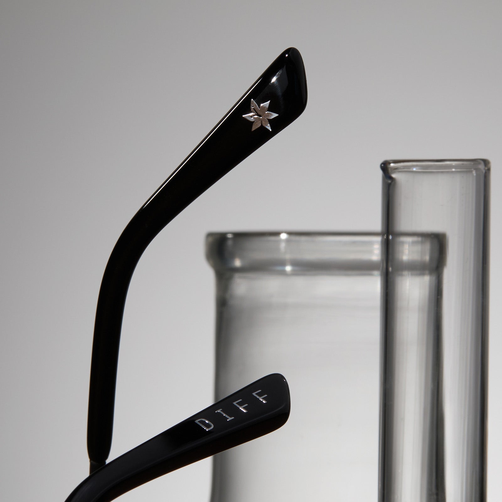 SNAPE™ - MATTE BLACK METAL + GLASSES - Image 8