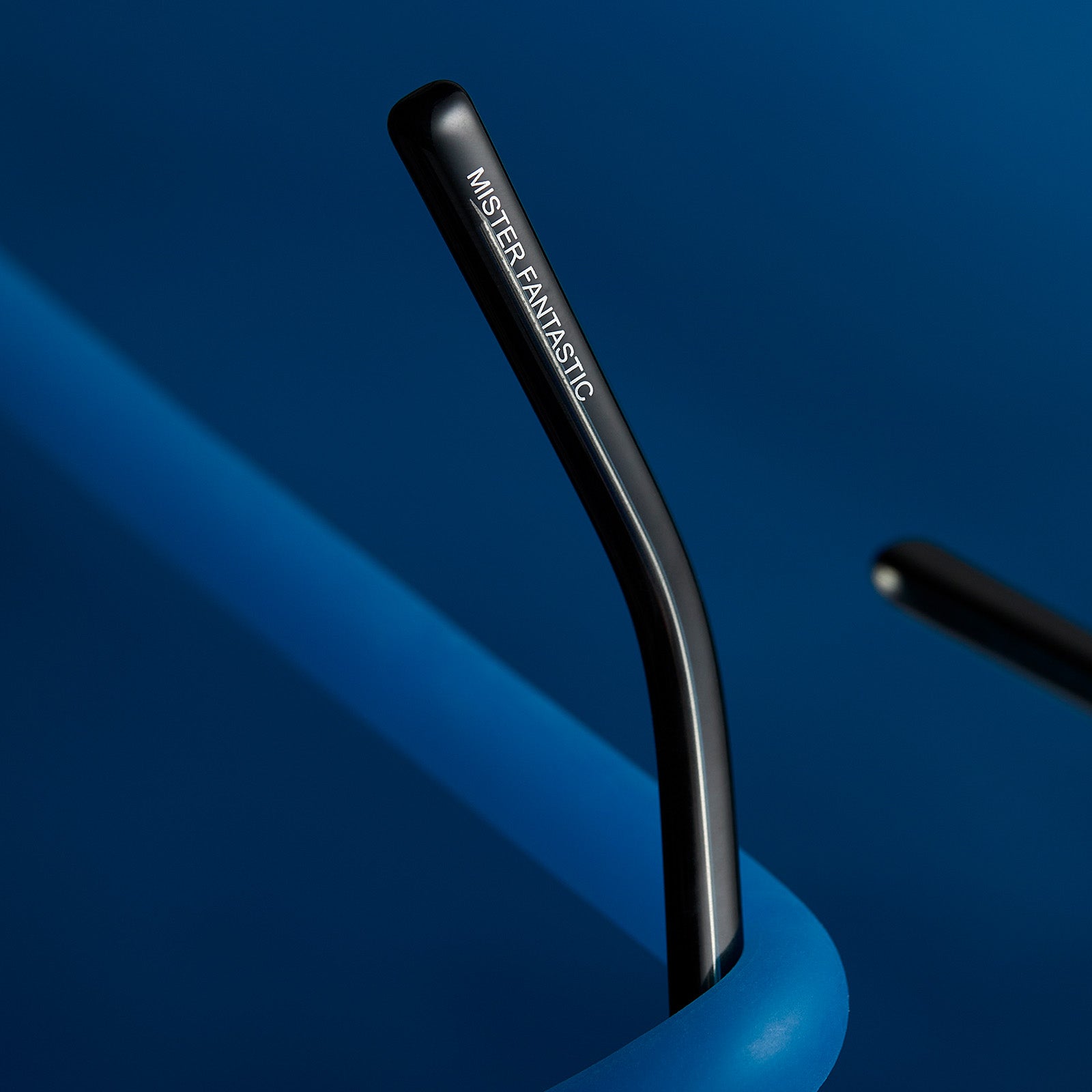 MR. FANTASTICâ„¢ - RETRO BLACK TO CLEAR GRADIENT + QUANTUM BLUE MIRROR + POLARIZED SUNGLASSES - Image 12