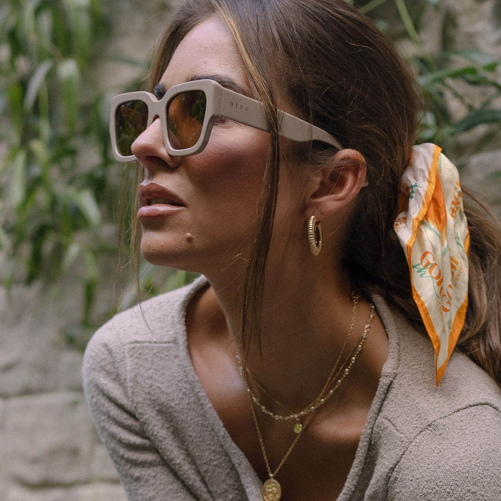 JESSIE JAMES DECKER - LOREN + ALMOND + BROWN SUNGLASSES - Image 6