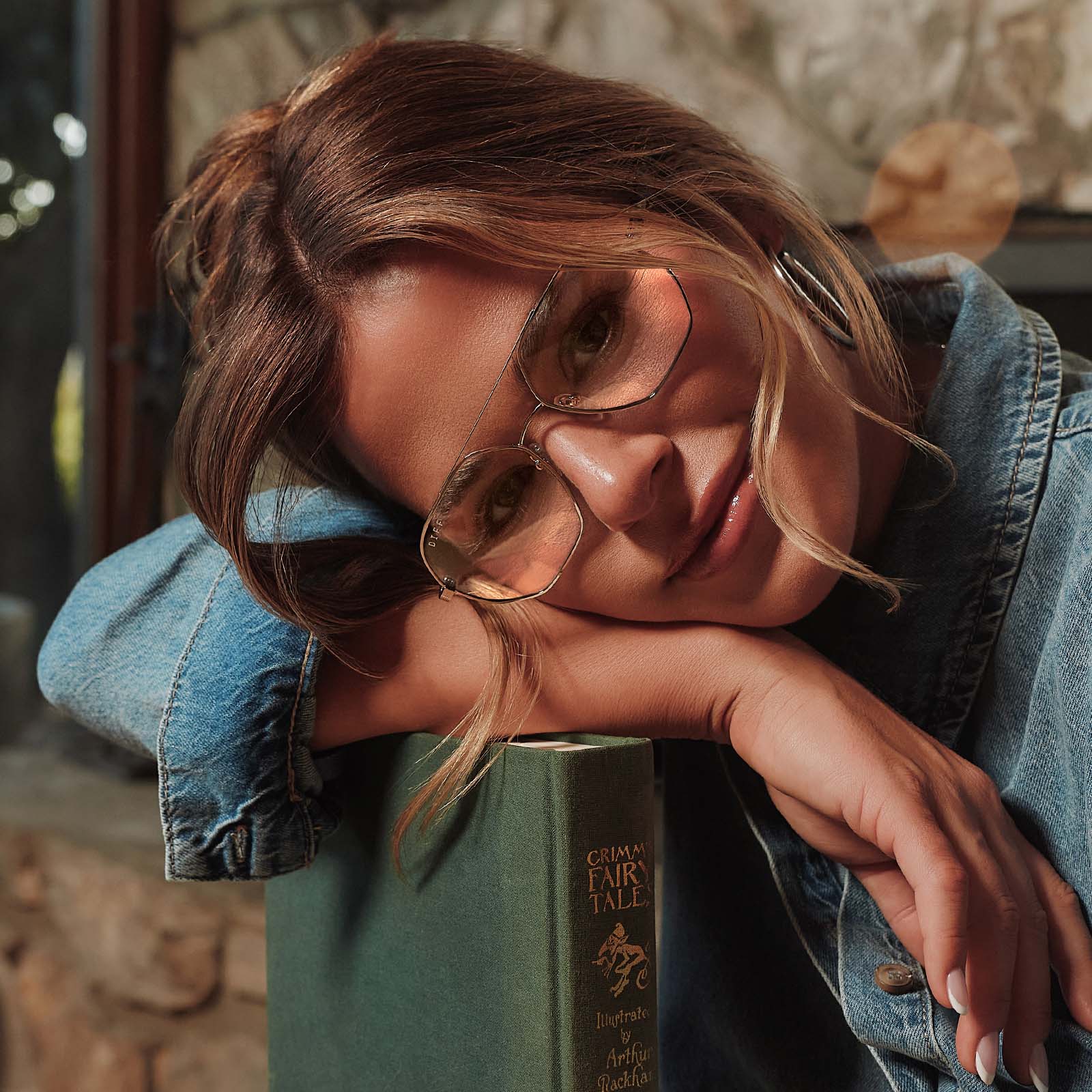 JOJO FLETCHER - JOELLE + GOLD + CHOCOLATE CRYSTAL + GLASSES - Image 5