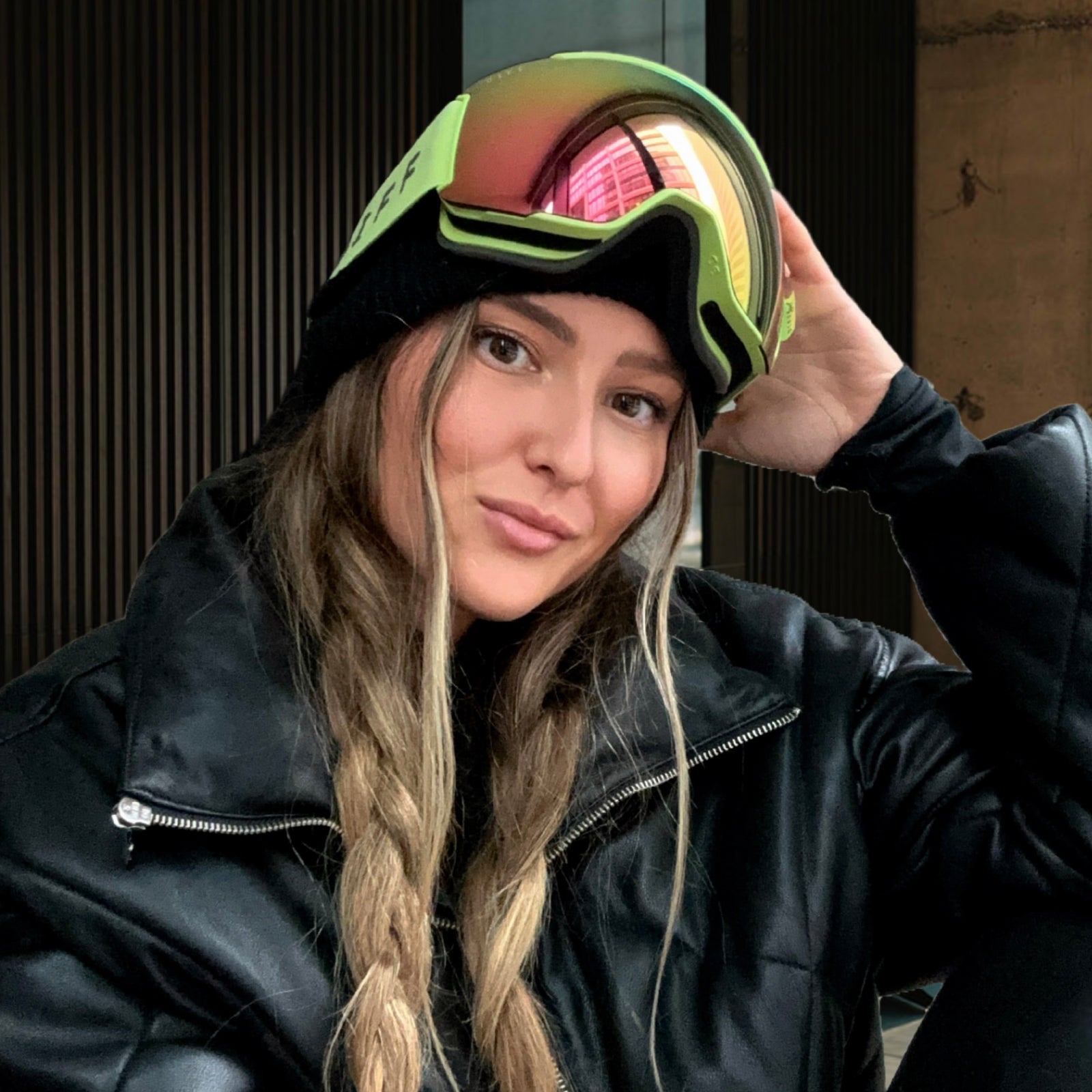 SNOW GOGGLES - ALPINE + LIME GREEN + HOT PINK MIRROR + POLARIZED GOGGLES & FREE GLACIER GREY LENS - Image 17