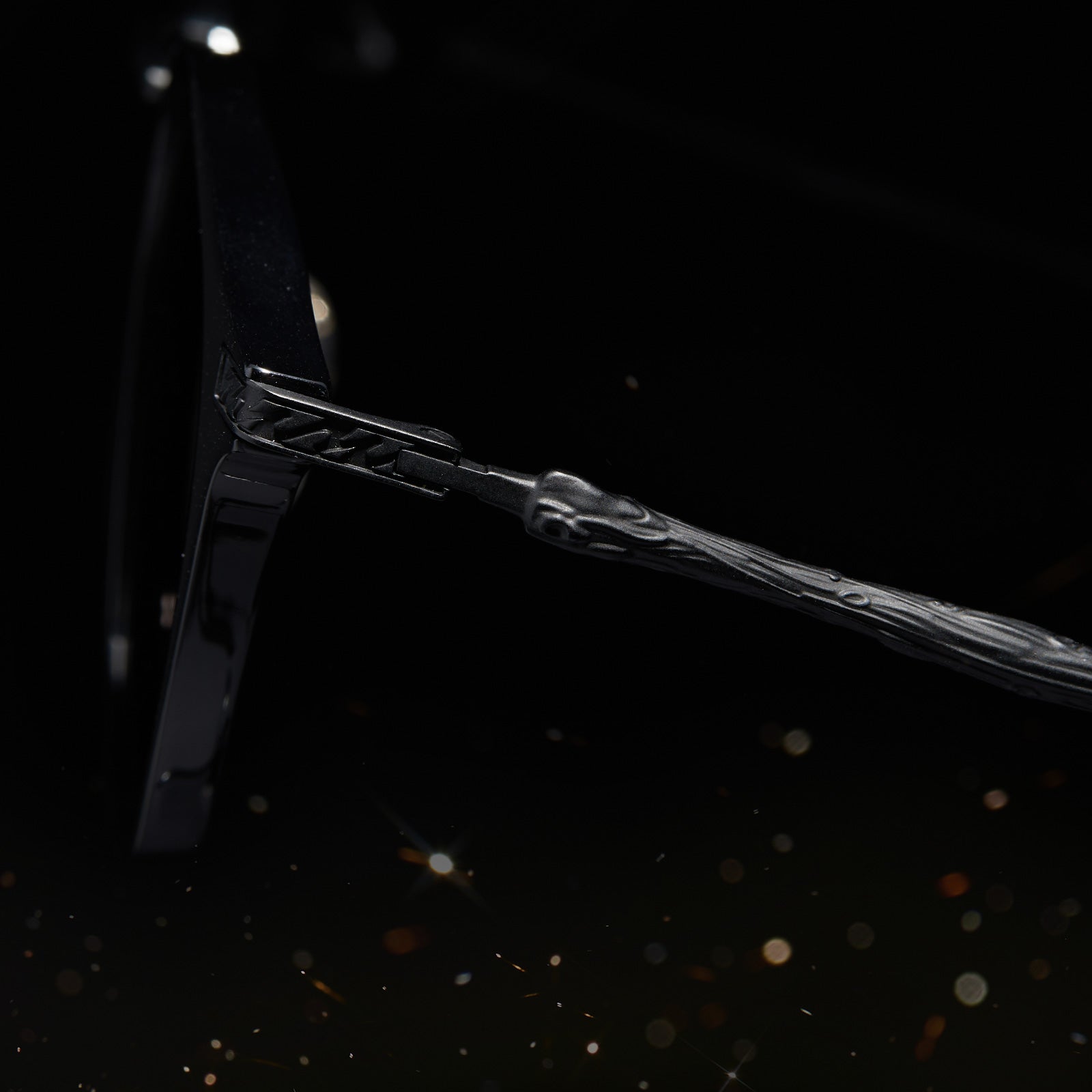 HARRY POTTER 2.0™ - TUXEDO BLACK + YULE BALL™ GREY SUNGLASSES - Image 9