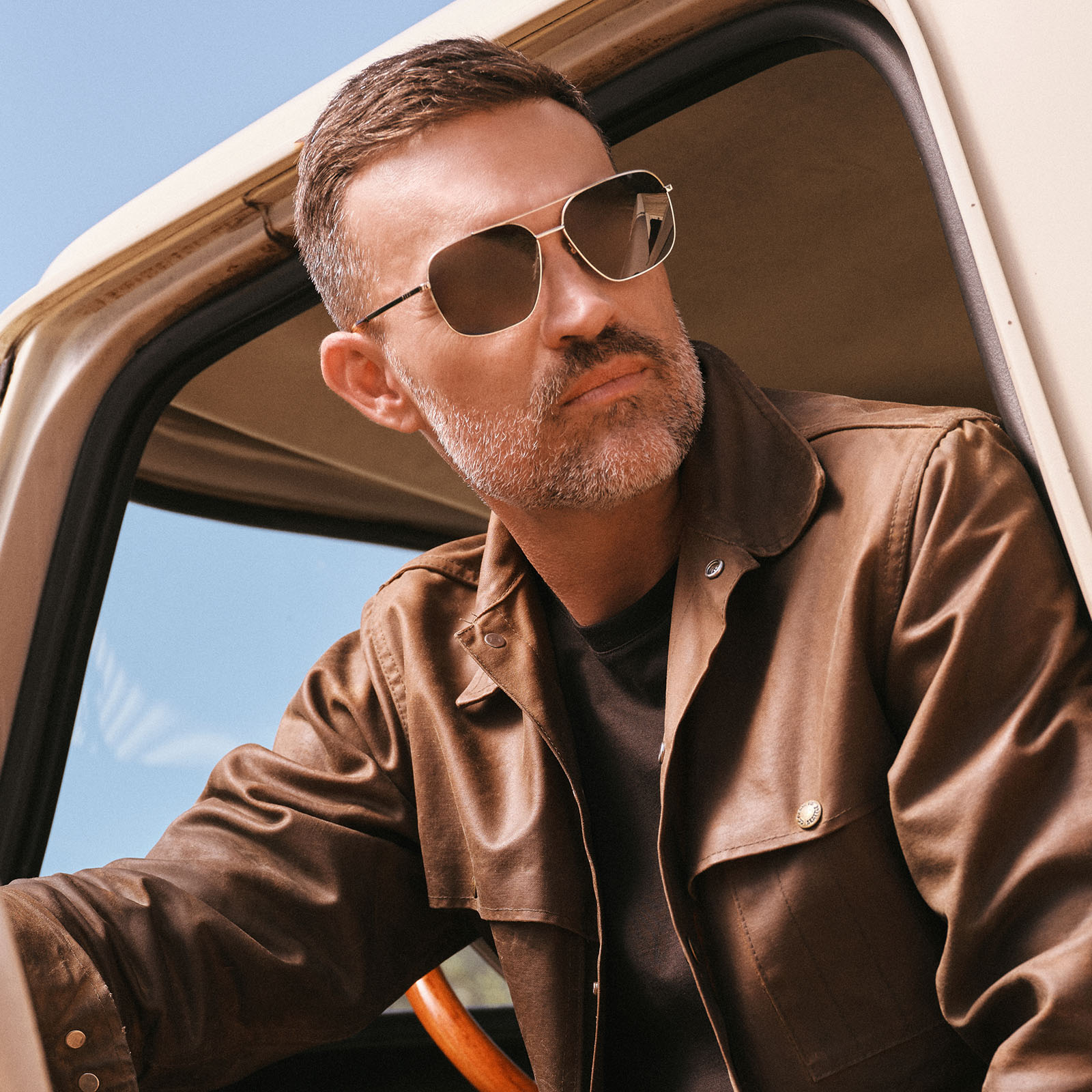 JONAS - GOLD + GLASSES - Image 16