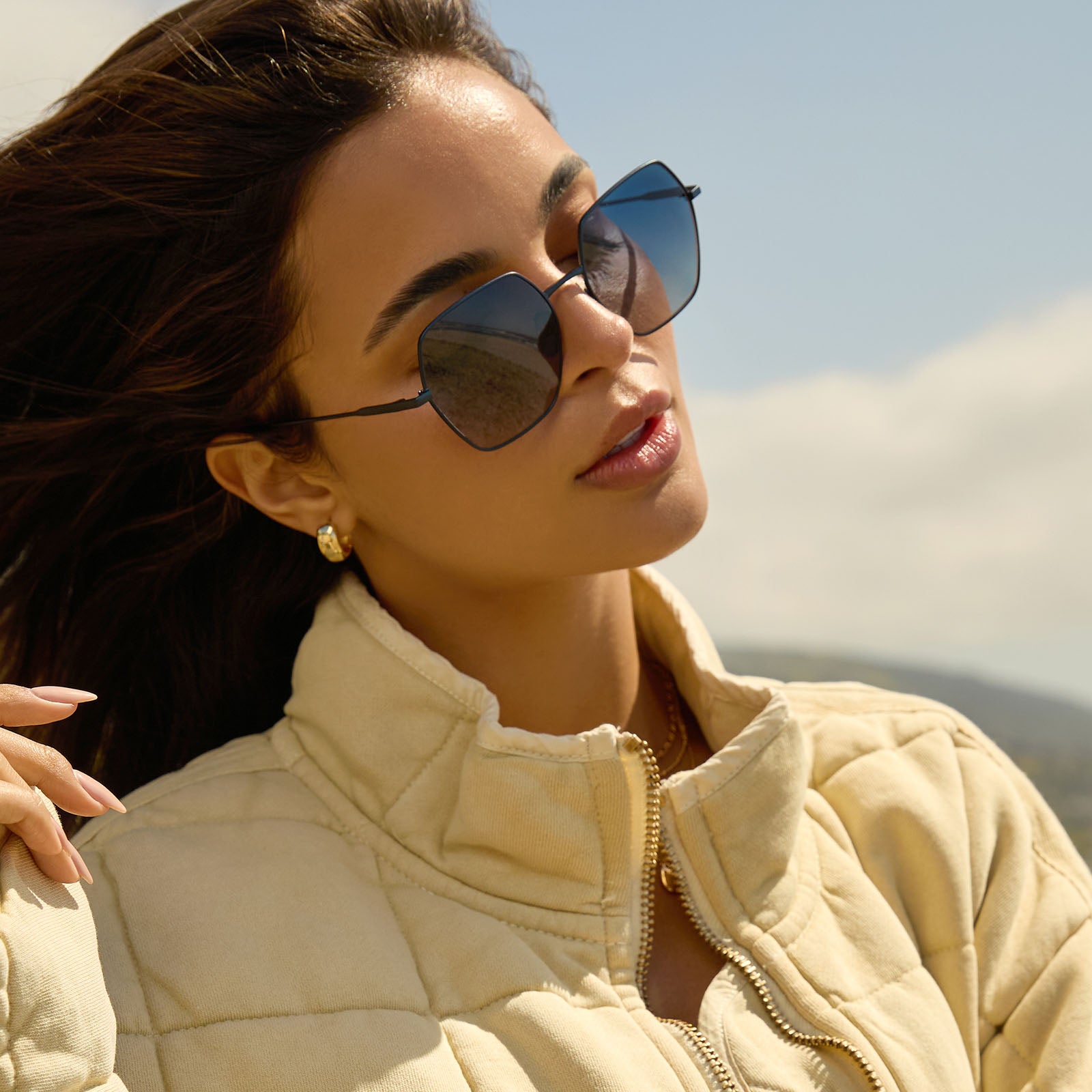 HARLOWE - DEEP NAVY METAL + AEGEAN BLUE FLASH SUNGLASSES - Image 5