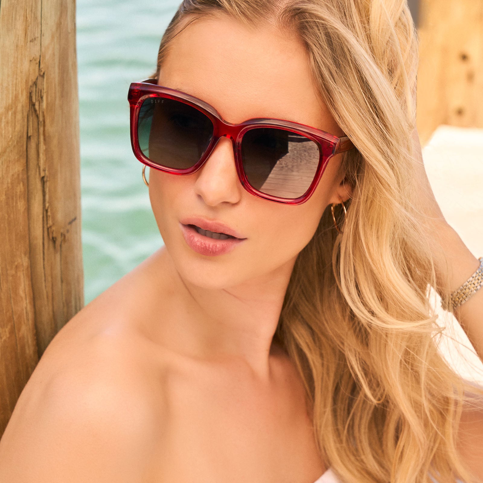 MEREDITH - RED HOT SUMMER + GLASSES - Image 7