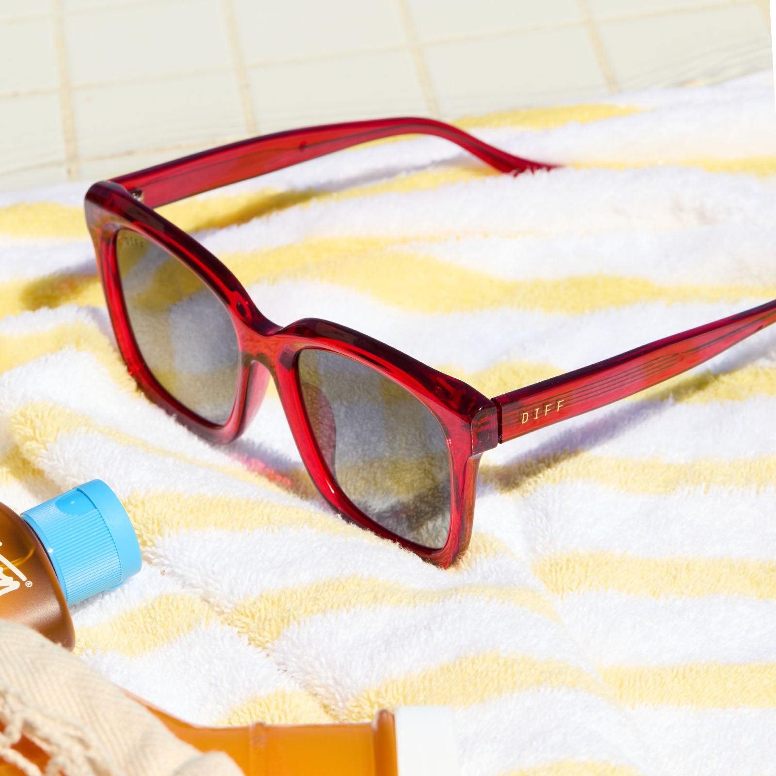 MEREDITH - RED HOT SUMMER + GREY GRADIENT + POLARIZED SUNGLASSES - Image 7
