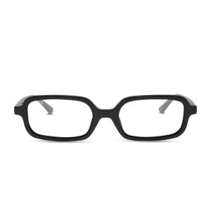 ASPYN OVARD - ELLE + BLACK + GLASSES
