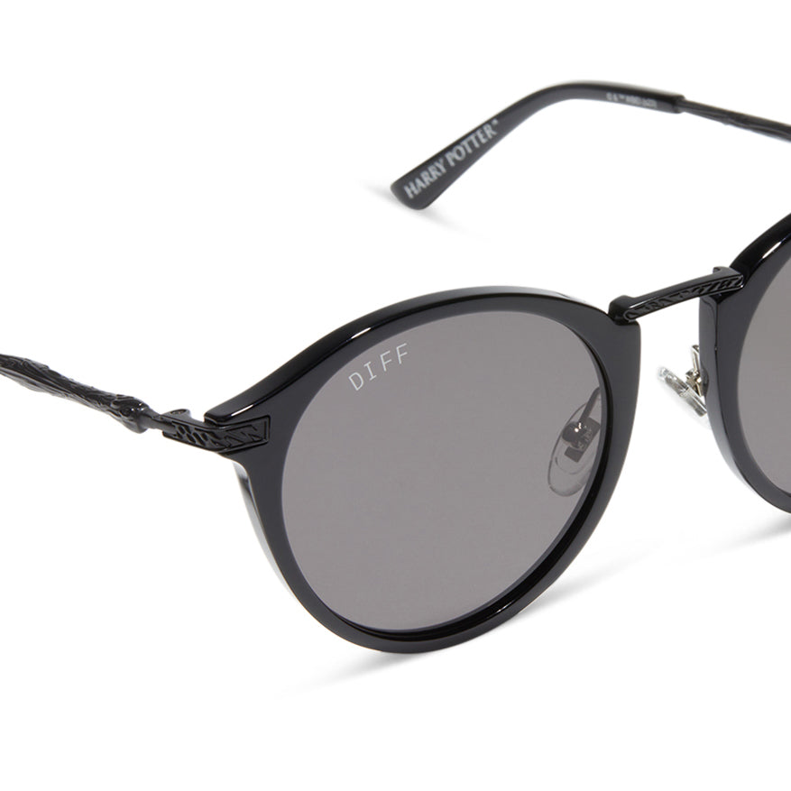 HARRY POTTER 2.0™ - TUXEDO BLACK + YULE BALL™ GREY SUNGLASSES - Image 4