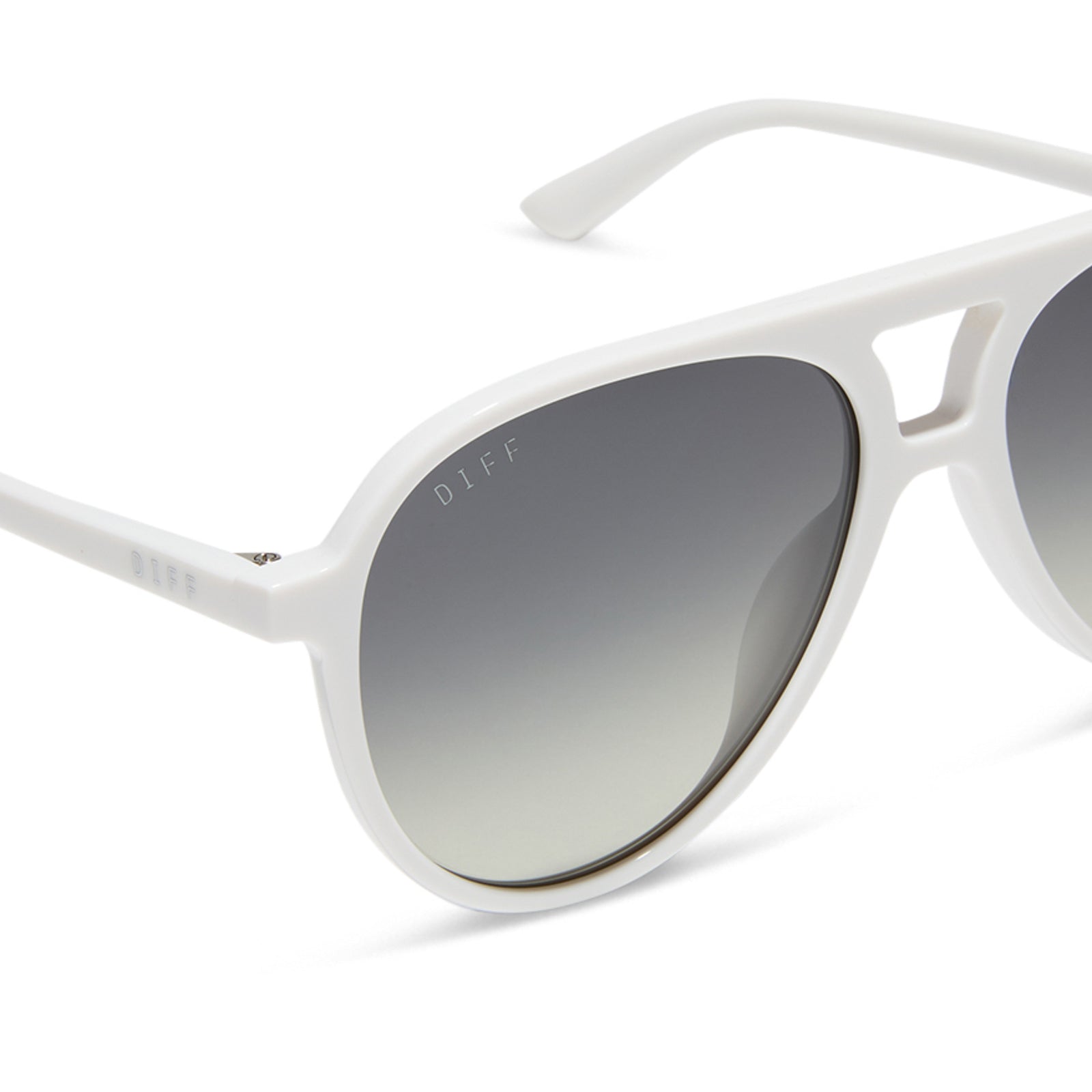 TOSCA II - WHITE CLOUD + GREY GRADIENT + SILVER FLASH SUNGLASSES - Image 4